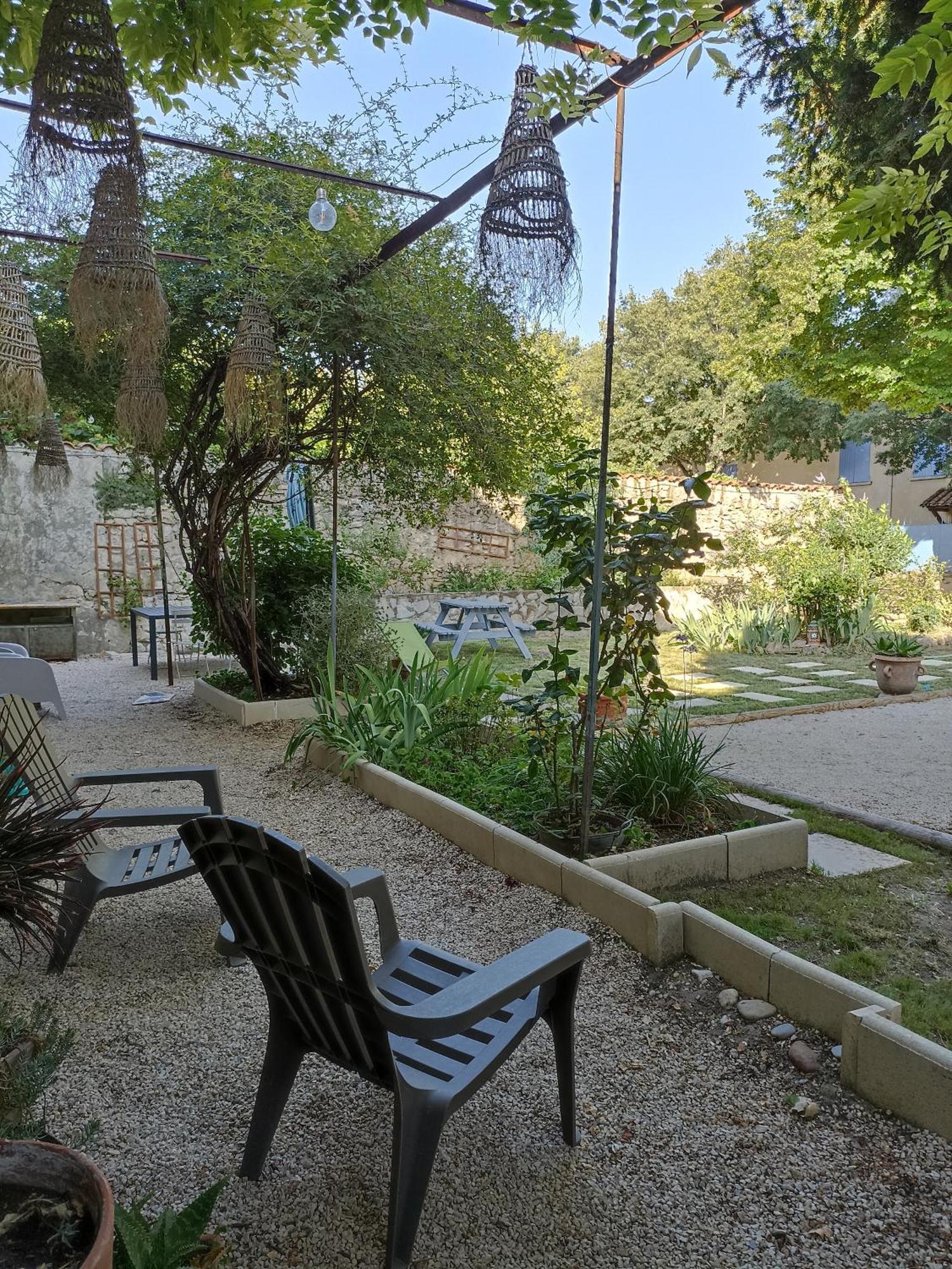 Maison Rosiris Pernes-les-Fontaines Exterior photo